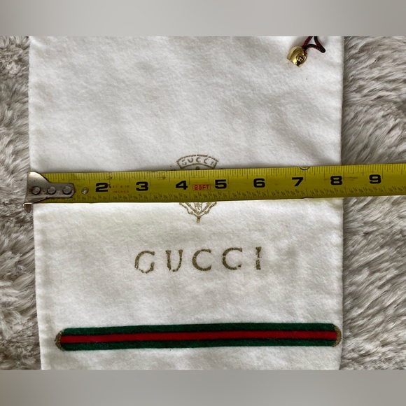 Gucci Cream Dust Bag with Gold Logo - Picture 6 of 6